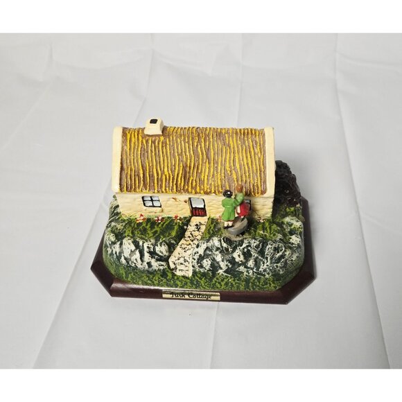 "When Irish Eyes Are Smiling" Bray, Co. Ireland Traditional Irish Cottage Music - Picture 2 of 10